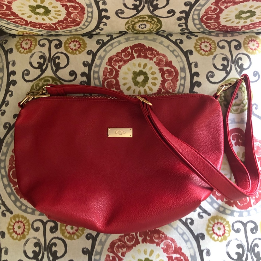 NWOT BCBG Adorable Purse!!